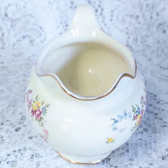 VINTAGE HOMER LAUGHLIN EGGSHELL NAUTILUS FLORAL GRAVY BOAT CIRCA 1946 - Picture 2 of 12